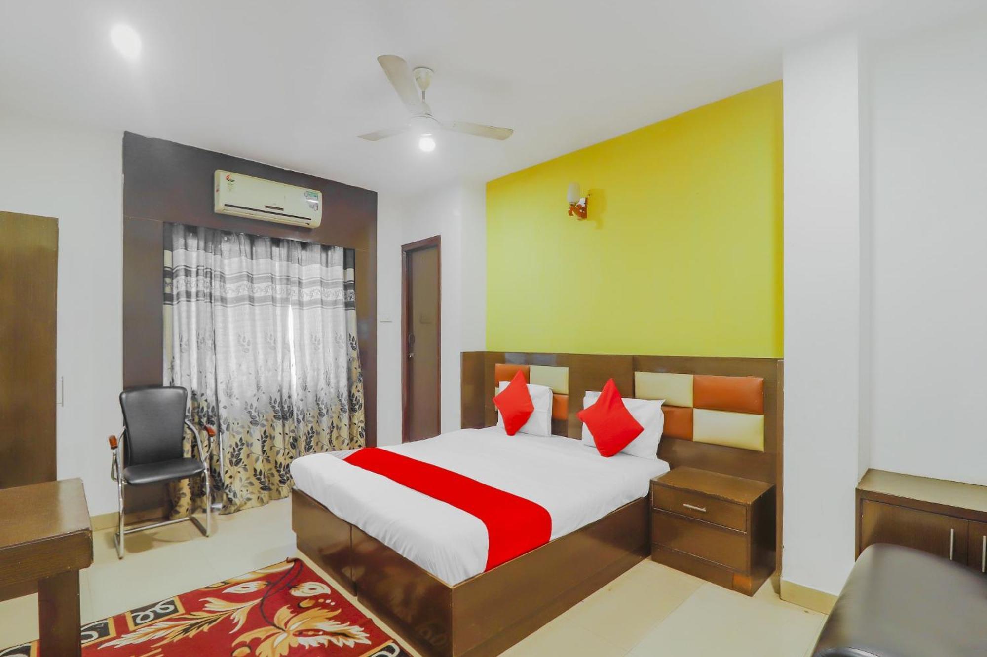 Hotel O Meredian Haiderabad Buitenkant foto